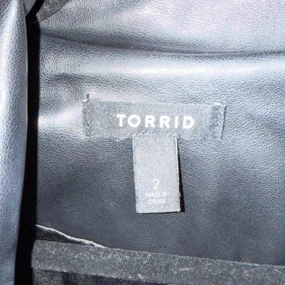 Torrid Black Women's Blazer - Picture 2 of 4